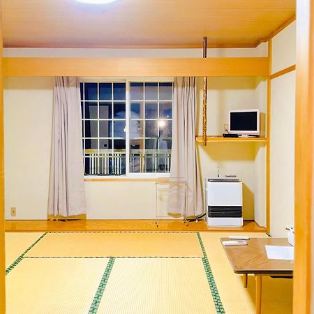 Snowhouse Memorie Hotel-石打丸山 Seki  Exterior photo
