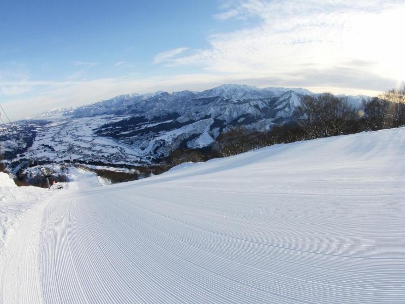 Snowhouse Memorie Hotel-石打丸山 Seki  Exterior photo
