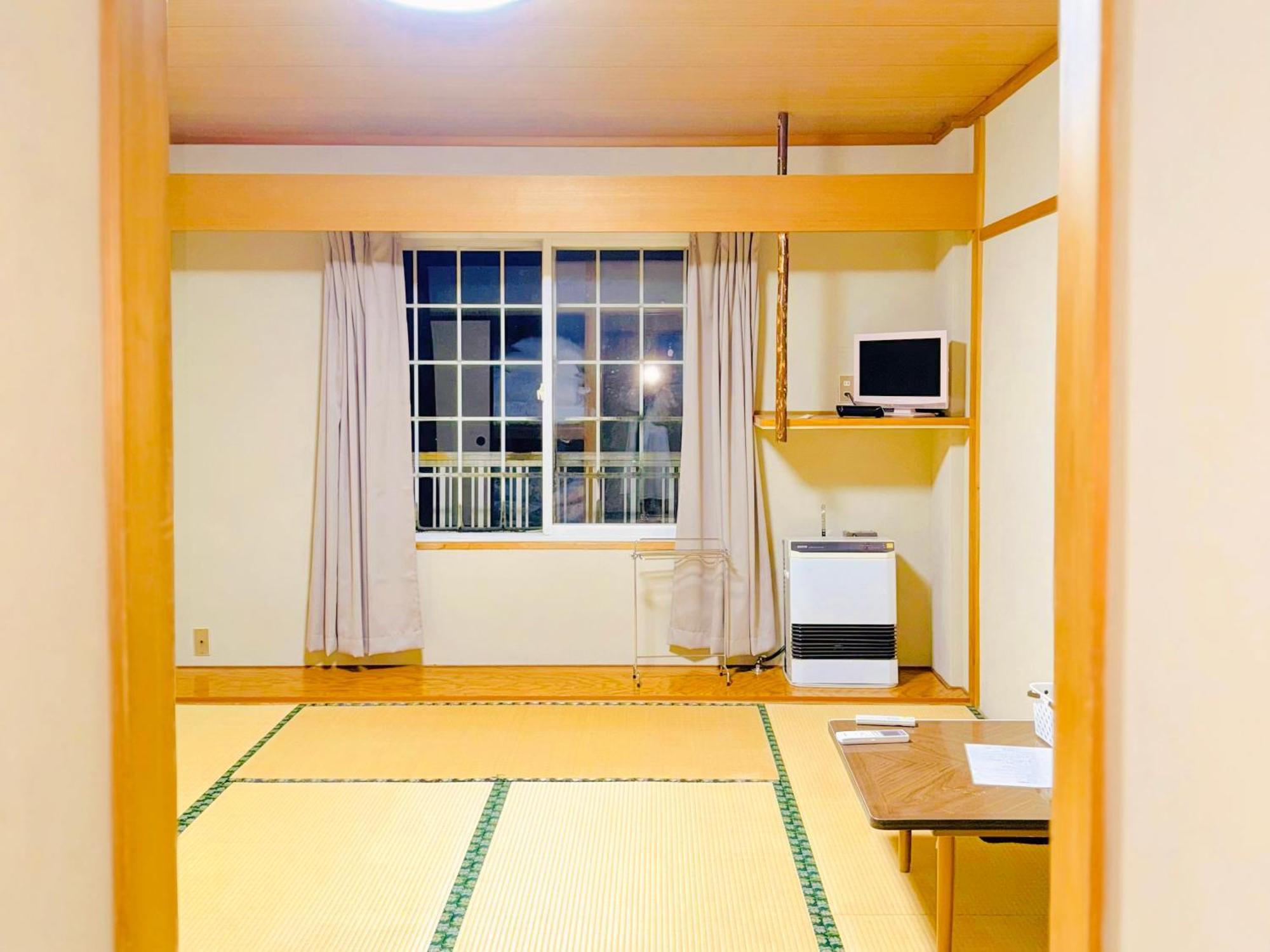 Snowhouse Memorie Hotel-石打丸山 Seki  Exterior photo